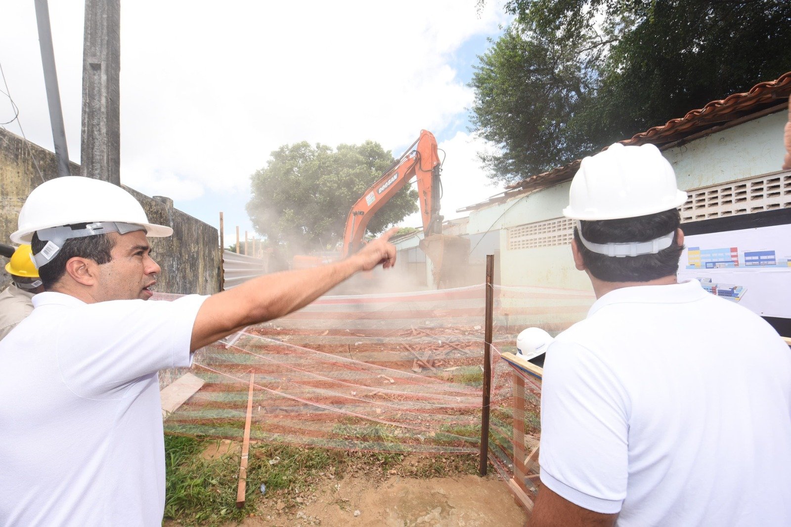 Bruno Reis Inaugura Liga O Vi Ria Da Av M Rio Leal Ferreira Ao Cabula