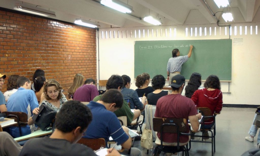 Estudantes