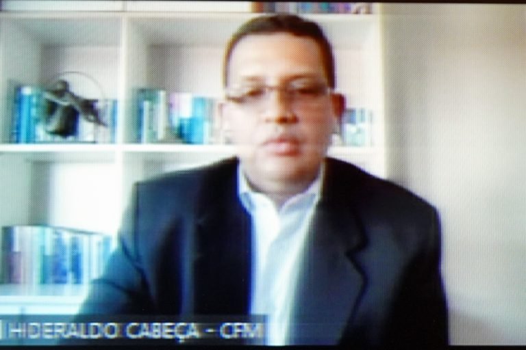 Audiência Pública - Debater Prescrição médica eletrônica. Conselheiro Federal - 1º Secretário do CFM, Hideraldo Luis Souza