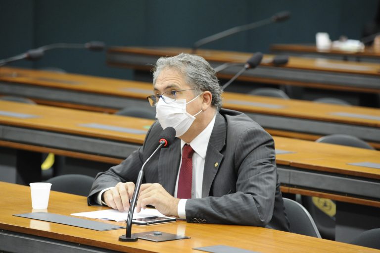 Audiência Pública - Cenário Econômico Fiscal Atual. Dep. Carlos ZarattiniPT - SP