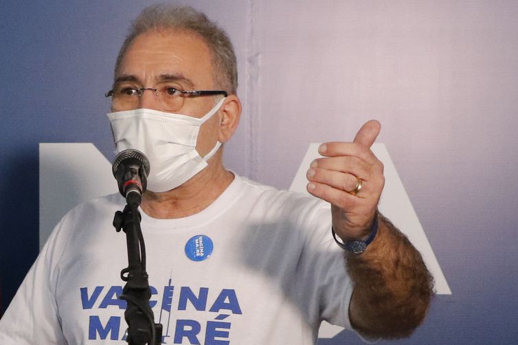 O ministro da Saúde, Marcelo Queiroga, participou na última terça-feira&nbsp;de balanço da&nbsp;ação na comunidade&nbsp;