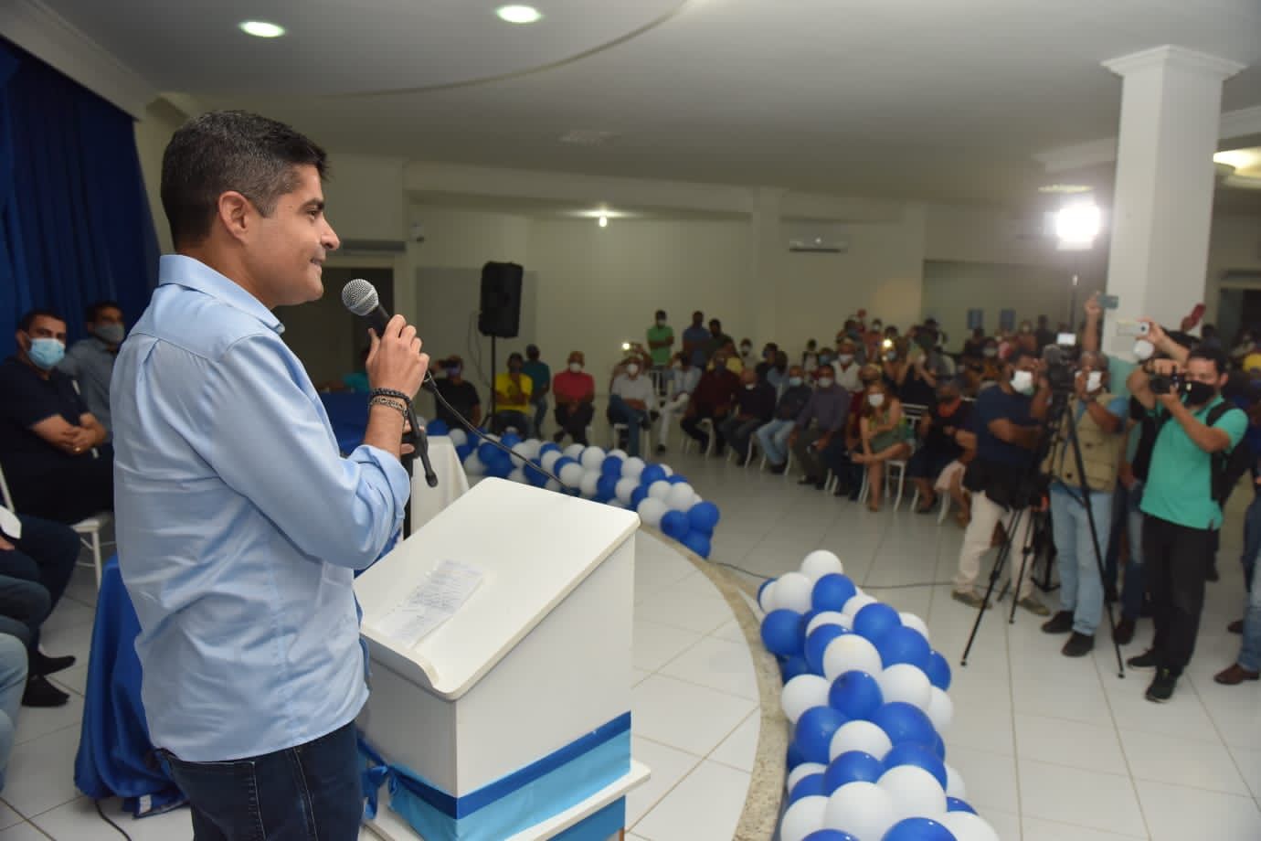 ACM Neto