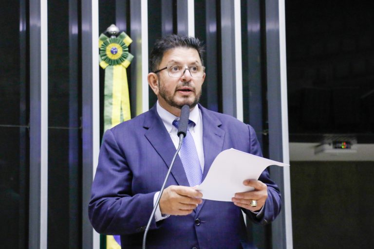 Discussão e votação de propostas. Dep. Fabio Ramalho MDB-MG
