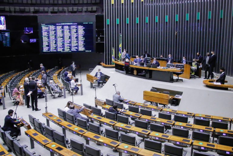 Senador propõe teto de R$ 16,2 bilhões para emendas de relator em 2022; acompanhe