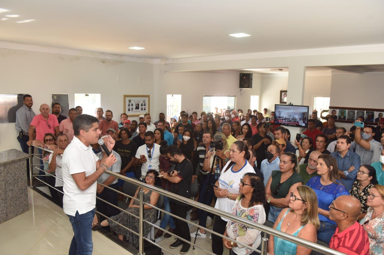 ACM Neto
