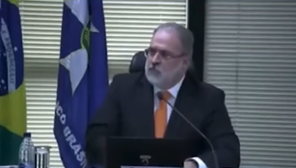Aras