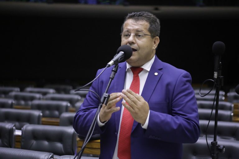 Discussão e votação de propostas