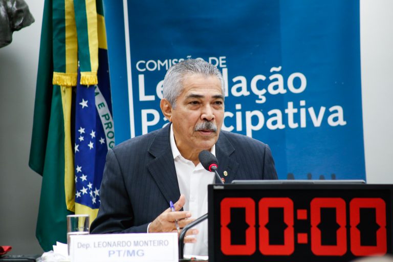 Audiência Pública - Descumprimento da Lei 10.559/2002 – Anistiados. Dep. Leonardo Monteiro PT - MG
