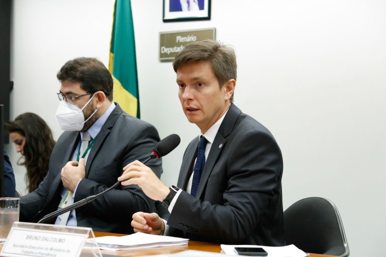 Audiência Pública - Reflexões sobre a aprendizagem. Bruno Dalcolmo - Secretário-Executivo do Ministério do Trabalho e Previdência