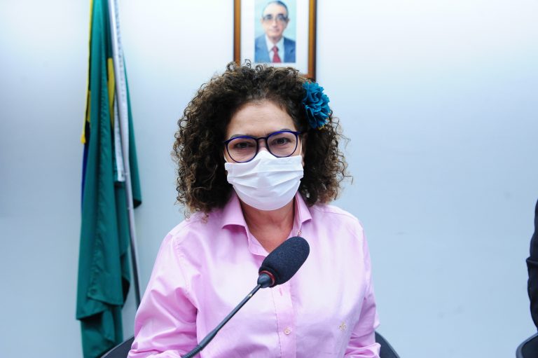 Audiência Pública Conjunta - Debate sobre os impactos do conflito Rússia e Ucrânia, abordando os impactos da guerra no cenário geopolítico global, os efeitos no agronegócio, econômicos e sociais no Brasil. Dep. Perpétua Almeida PCdoB-AC