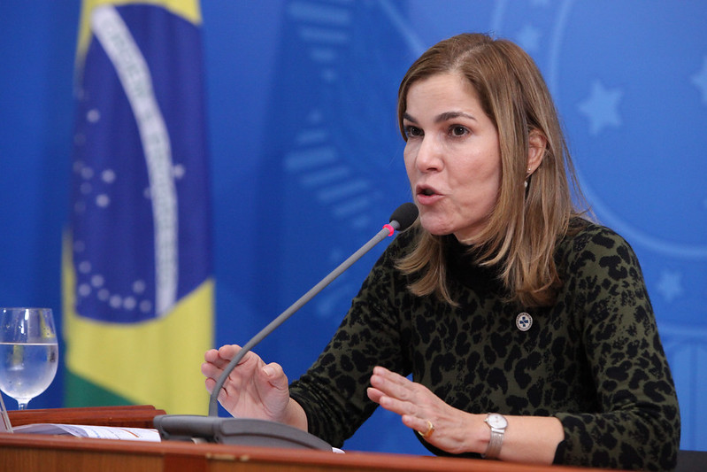 Mayra Pinheiro, conhecida como "capitã cloroquina" e defensora do TrateCov,