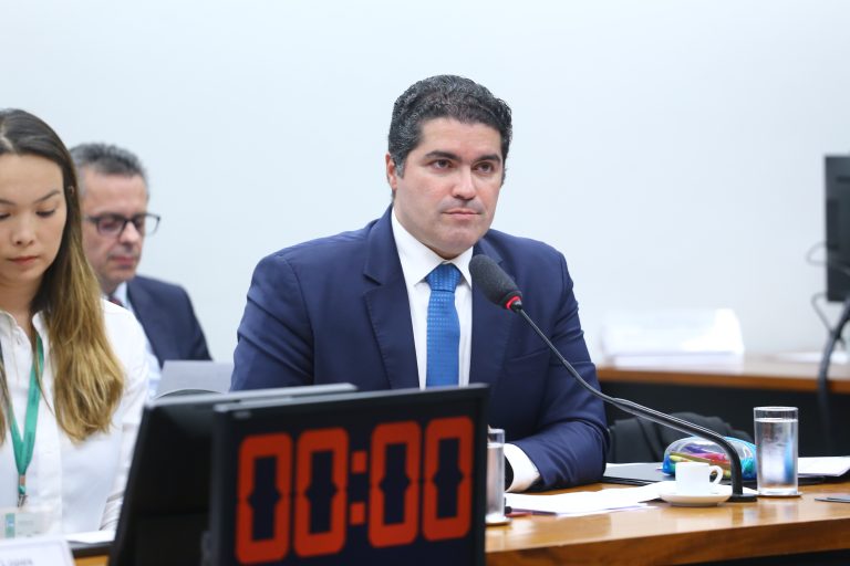 Reunião Extraordinária. Dep. Newton Cardoso Jr(MDB - MG)