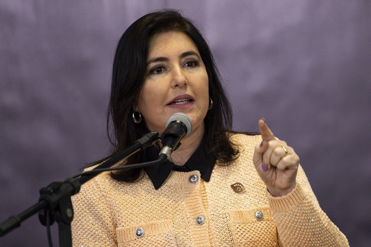 Brasília (DF), 18/08/2023 - A ministra do Planejamento, Simone Tebet, durante cerimônia de posse do novo presidente do Instituto Brasileiro de Estatística (IBGE), Marcio Pochmann. Foto: Marcelo Camargo/Agência Brasil