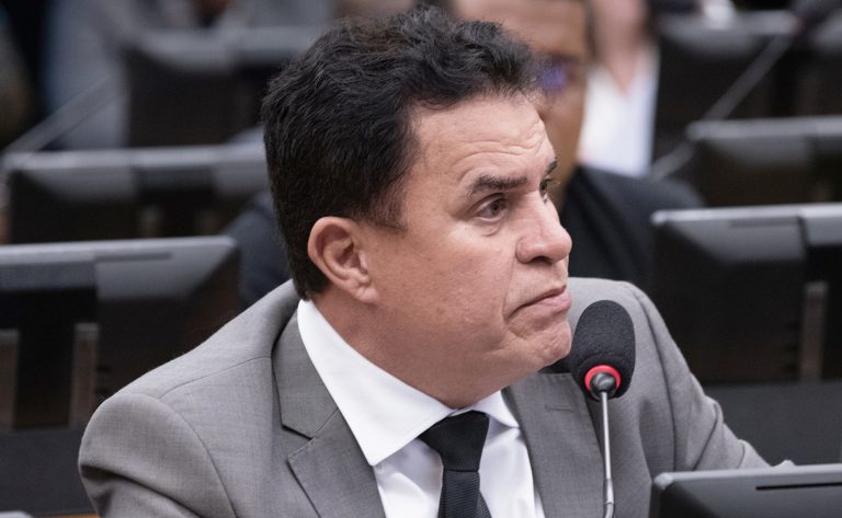 Instalação da comissão e eleição de presidente e vice-presidentes. Dep. Wilson Santiago (REPUBLICANOS - PB)