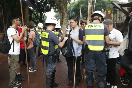 São Paulo SP 18/01/2023 Manifestação no centro da cidade contra o aumento das tarifas do metrô, CPTM e EMTU e contra as privatizações do governo Tarcísio .Foto Paulo Pinto/Agência Brasil