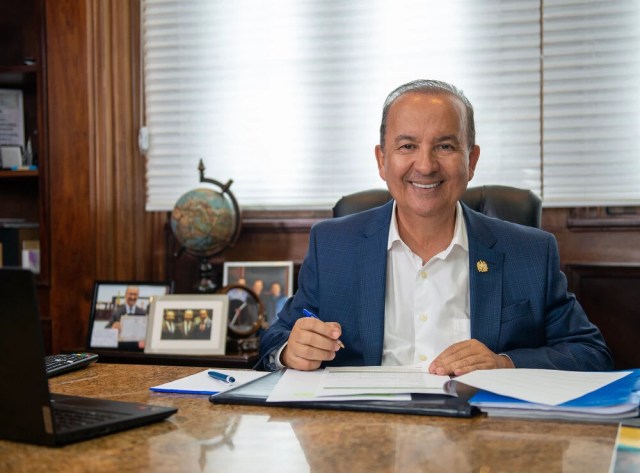 Então governador Jorginho Mello. Mello comprou programas espiões da Cognyte