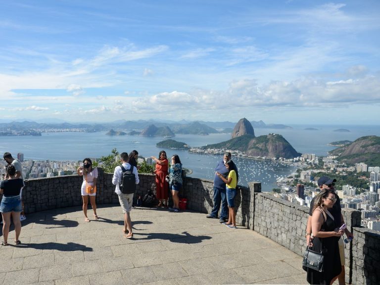 Turismo - Brasil - Rio de Janeiro - viagem - turista - Pão de Açúcar