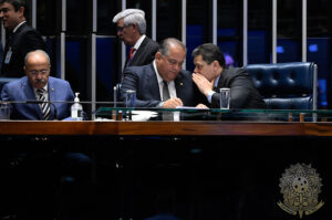 Mesa: senador Chico Rodrigues (PSB-RR); senador Eduardo Gomes (PL-TO); presidente do Senado Federal, senador Davi Alcolumbre (União-AP).