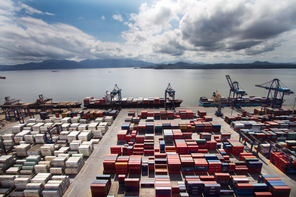 MP abre crédito extraordinário de R$ 6,5 bilhões para financiar exportadores