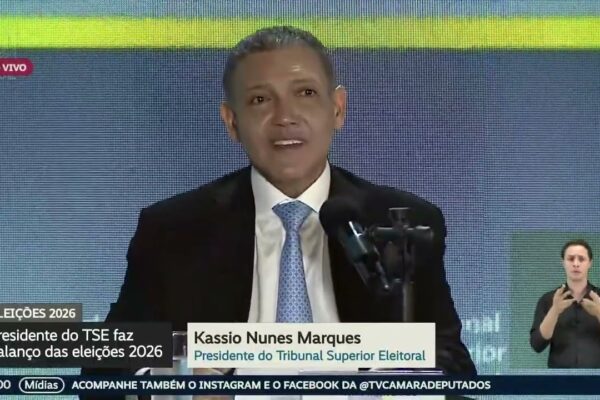 Presidente do TSE proclama o resultado final das eleições 2026